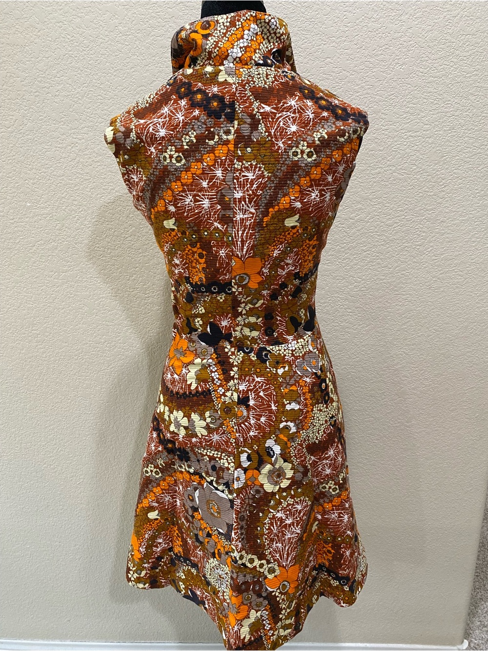 70s Vintage Floral Button-Front Women’s Dress, Brown & Orange, Small - Picture 4 of 16